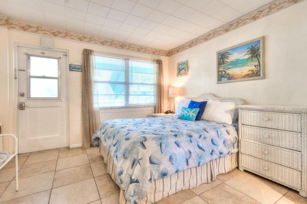 Tropic Terrace #16 - Beachfront Rental Apts St. Pete Beach Exterior foto